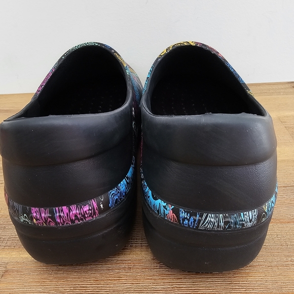 CROCS Neria Pro II Graphic Slip On Clogs - Picture 9 of 10